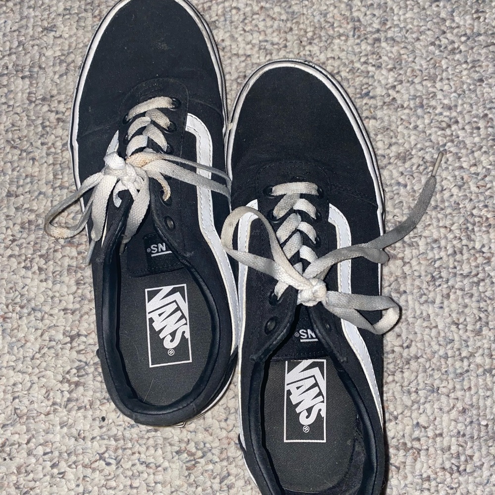 VANS - Picture 3 of 3